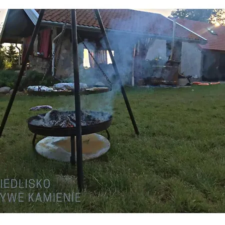 Siedlisko Zywe Kamienie Gasthuis Naguszewo