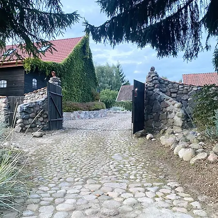 Siedlisko Zywe Kamienie Naguszewo