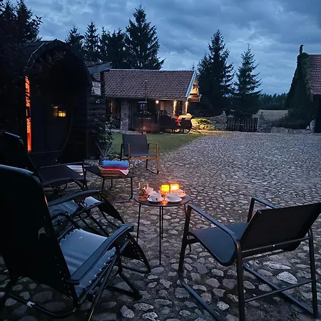 Pensión Siedlisko Zywe Kamienie Naguszewo